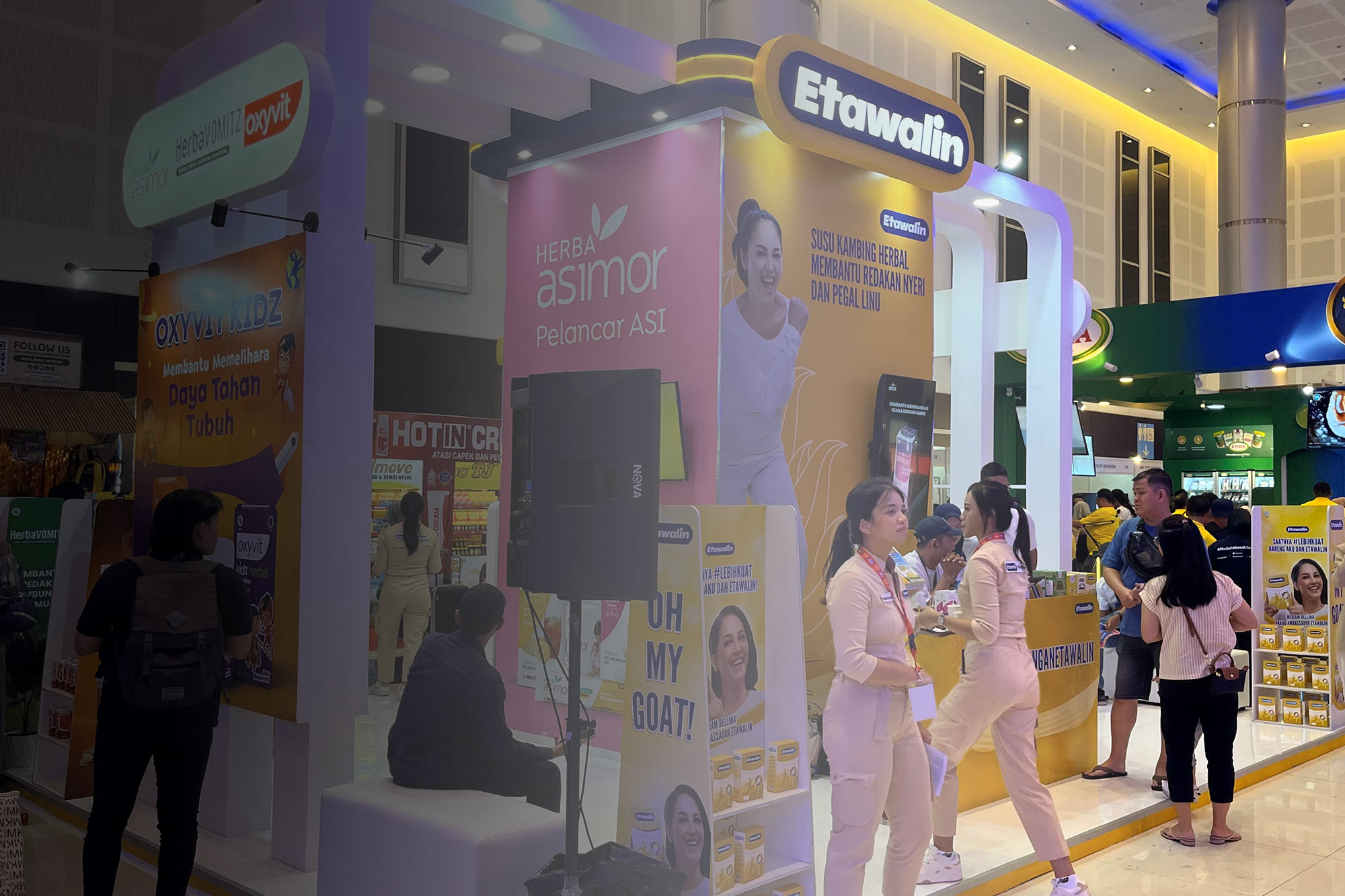 Kunjungi Booth Etawalin di PRJ Surabaya 2024: Susu Kambing untuk Sendi Lebih Sehat!