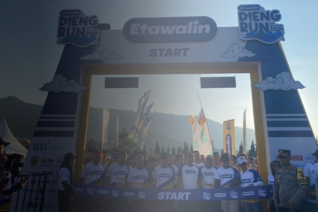 (Start lari di Etawalin Dieng Run 2024, Sumber: Tim Etawalin)