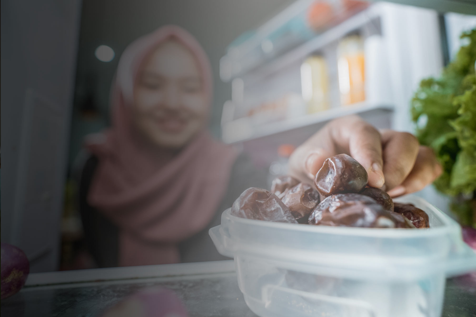 Kurma: Buah Kecil Kaya Manfaat untuk Redakan Pegal Linu Saat Puasa