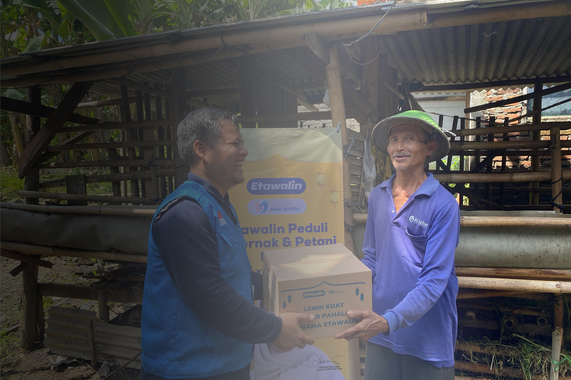 Etawalin Salurkan Donasi Program “Berbagi Kebaikan di Setiap Pembelian” ke Peternak & Petani Lokal