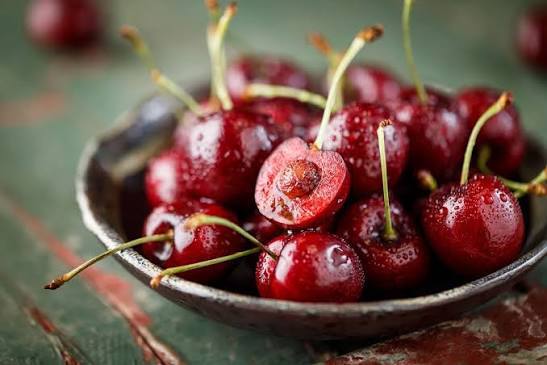 Buah ceri untuk asam urat