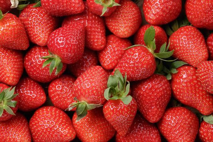 strawberry untuk asam urat
